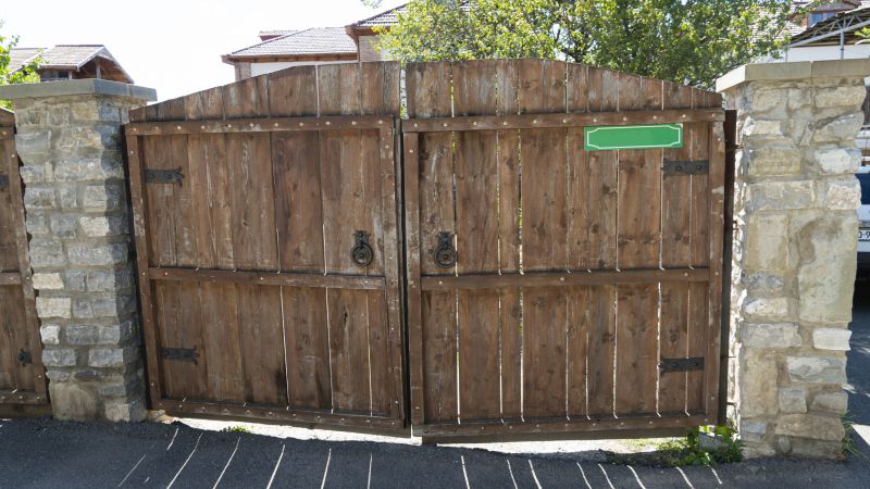 Arbor Staining in Waco, TX